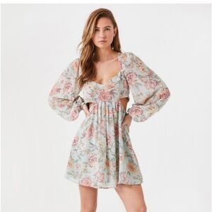 Forever‎ 21 Floral Dress